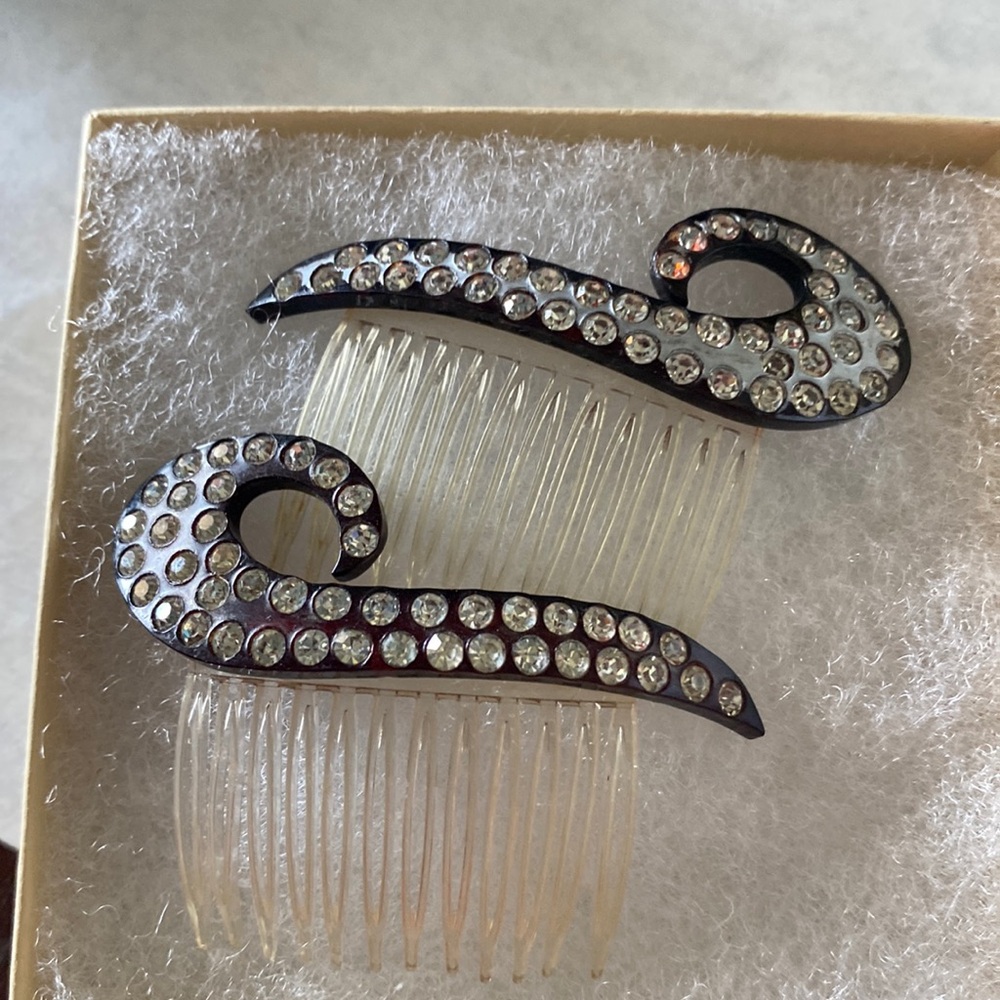 Vintage hair combs
